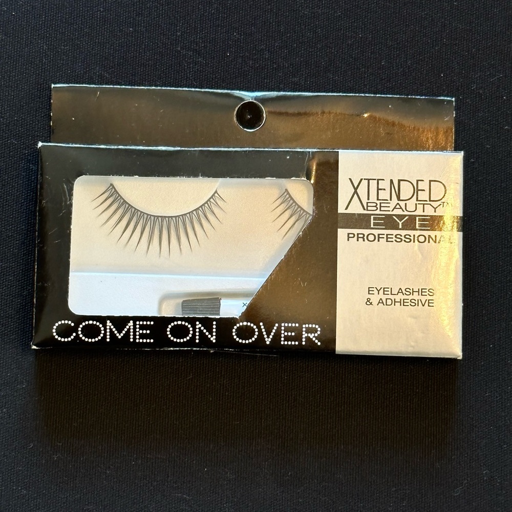 Come on Over Xtended Beauty Eye Professional Eyelashes & Adhesive